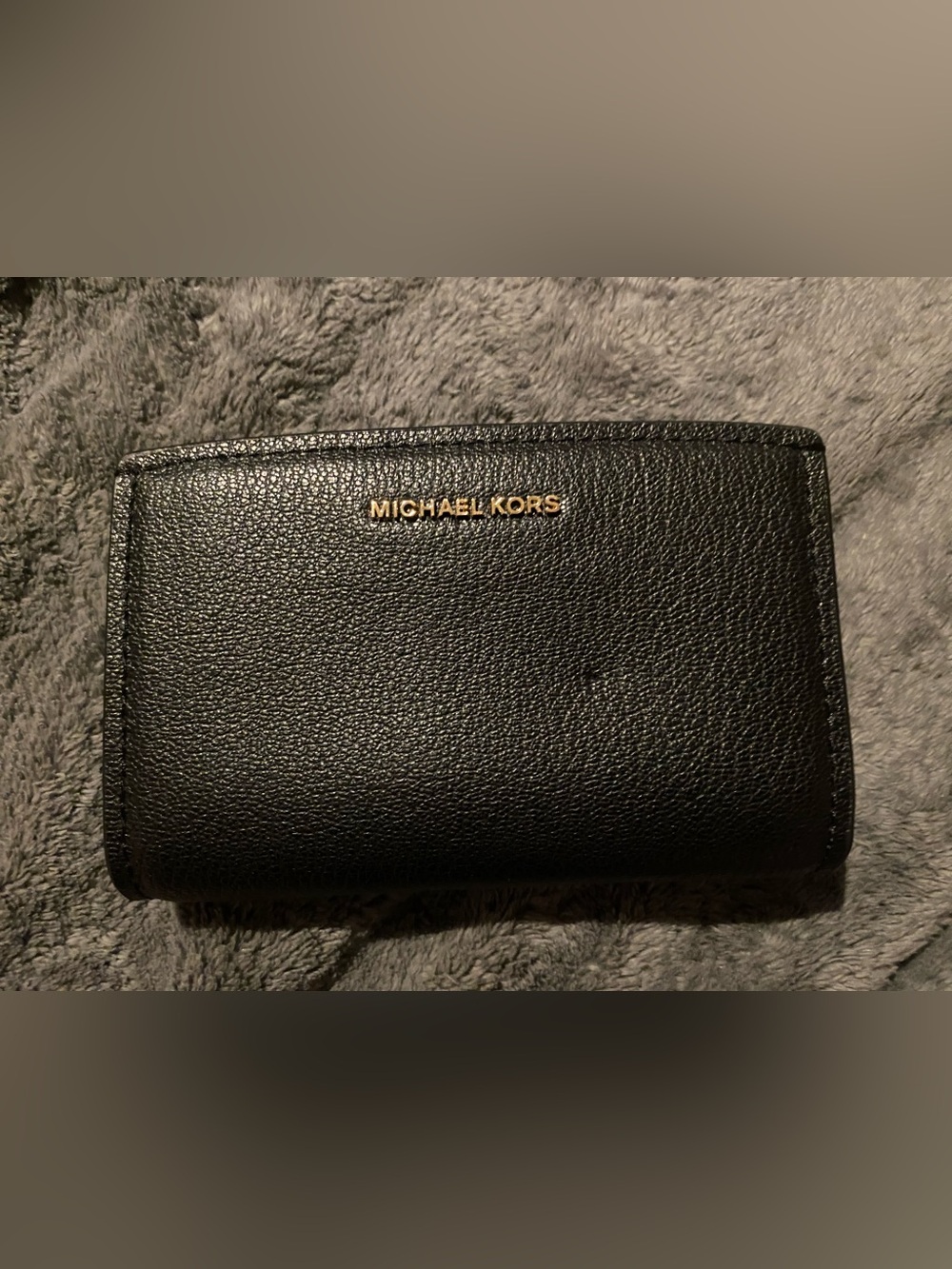 BNWT Michael Kors Bryant Medium Pebbled Zip Around Leather Wallet $198